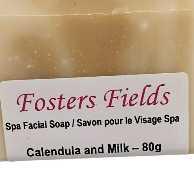 Handmade unscented soap with Calendula and Milk, designed for gentle, soothing care. Free from fragrances, ideal for sensitive and mature skin