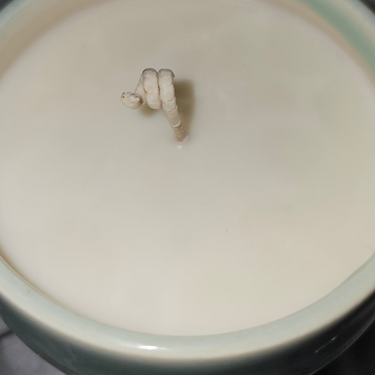 Soy candle pottery vessel top view